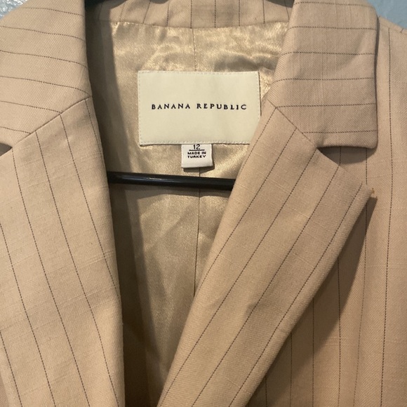 COPY - Tan Banana Republic blazer - Picture 3 of 3